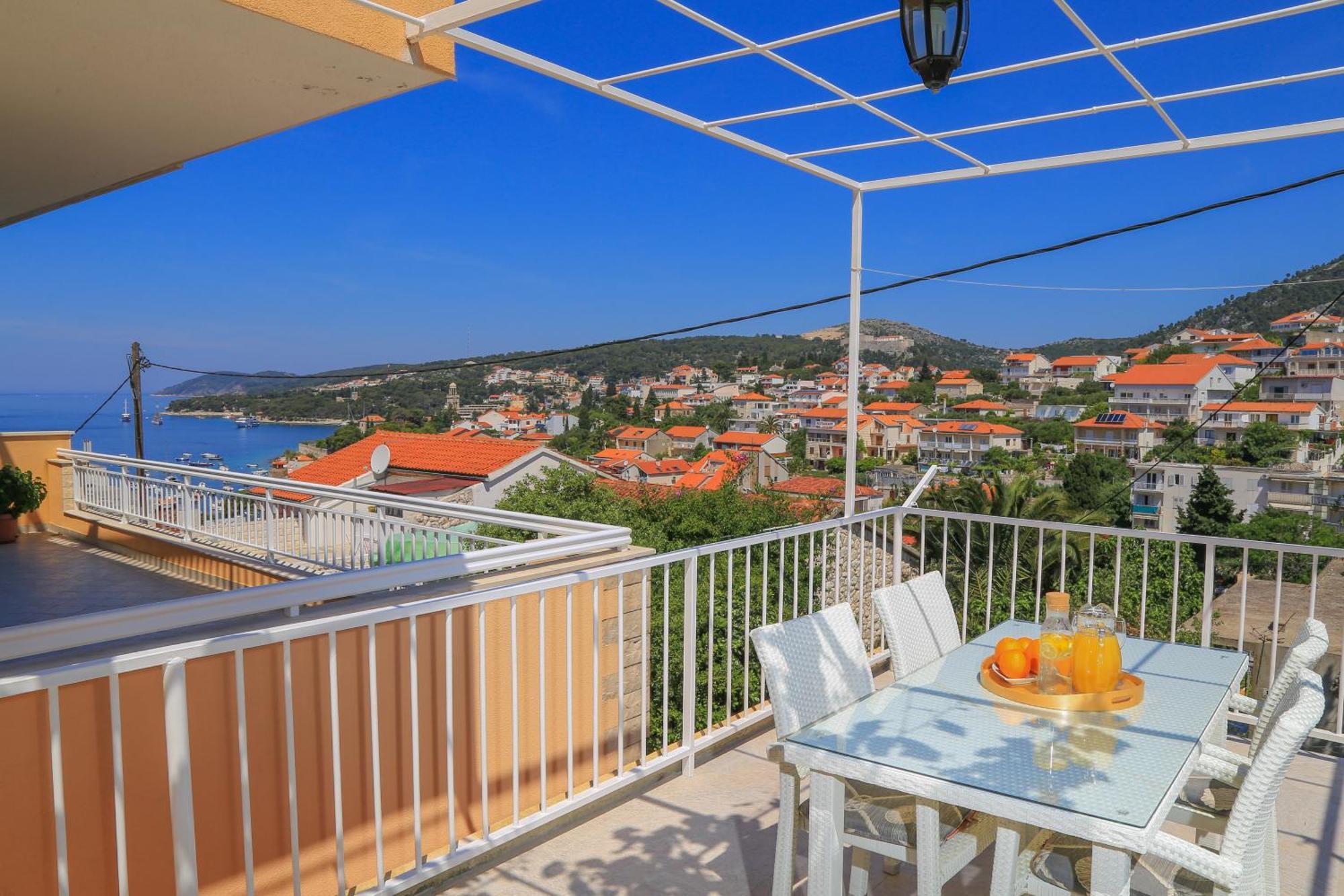 Apartments Sunny Elza Hvar Town Esterno foto