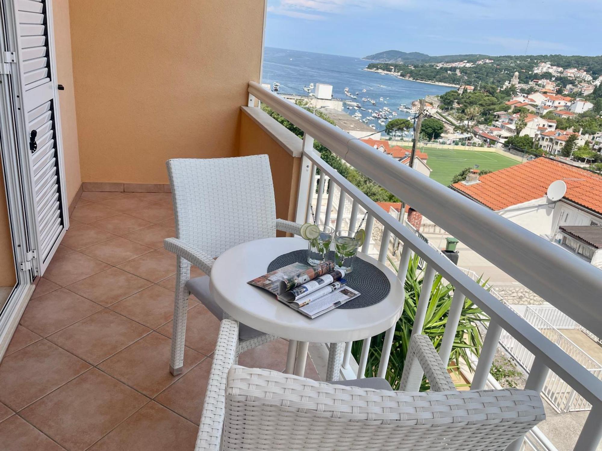 Apartments Sunny Elza Hvar Town Esterno foto