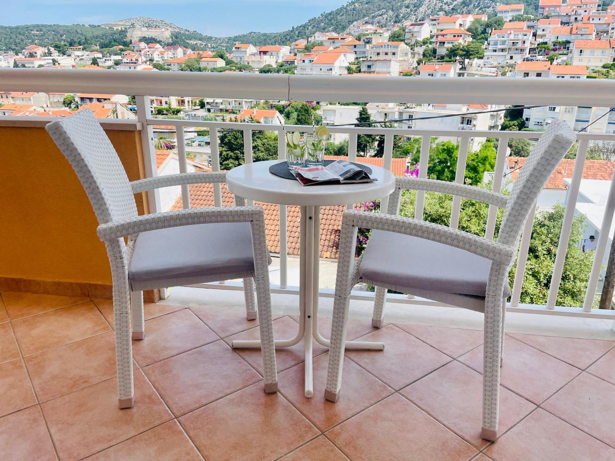 Apartments Sunny Elza Hvar Town Esterno foto