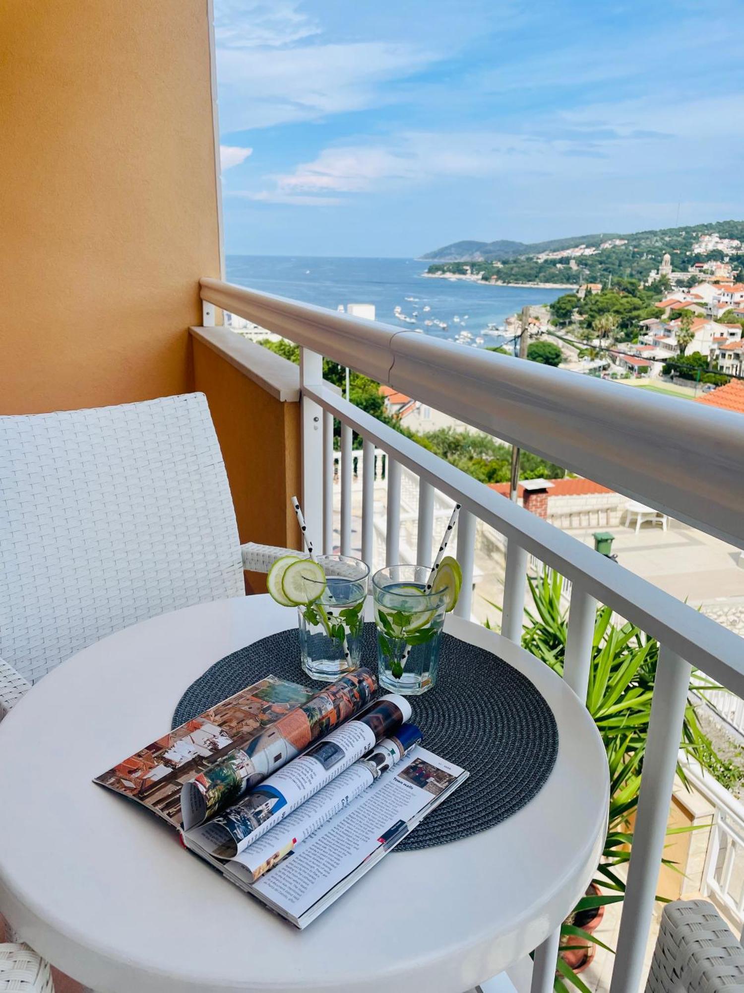 Apartments Sunny Elza Hvar Town Esterno foto