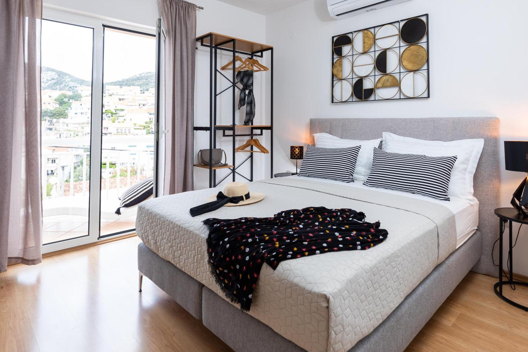 Apartments Sunny Elza Hvar Town Esterno foto